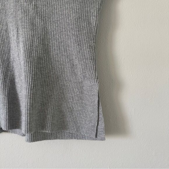 ⭕️ Abercrombie & Fitch Knit Grey Top Sweater Medium Slim Henley Tee - Picture 3 of 4